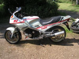 FJ1200